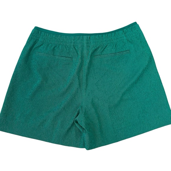 NWT Athleta Green Echo Shorts Size 16 Plus Size Athletic Shorts Workout - Picture 5 of 12